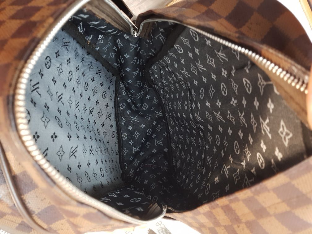 Ghiozdan  Louis Vuitton