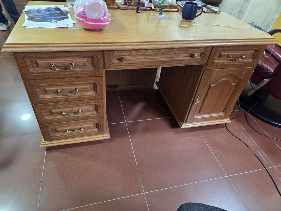 Стенка шифонер диван массажное кресло  стол для компьютера