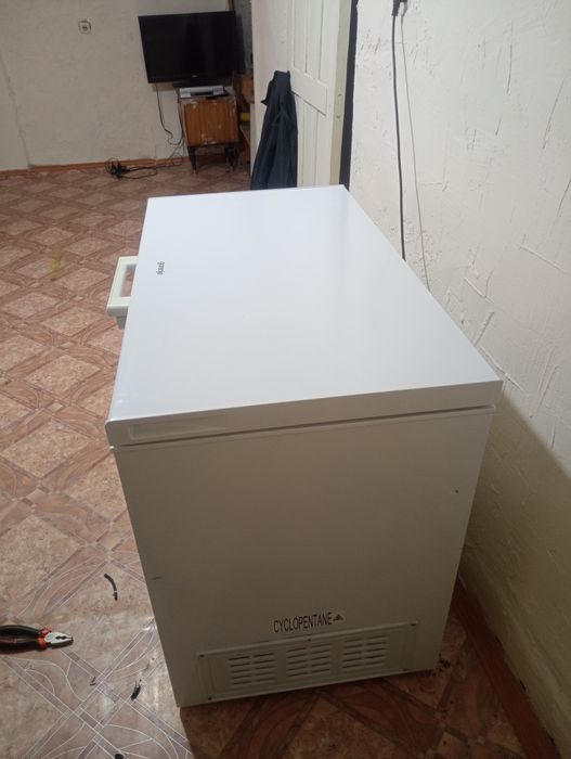 Продам морозильник почти новый