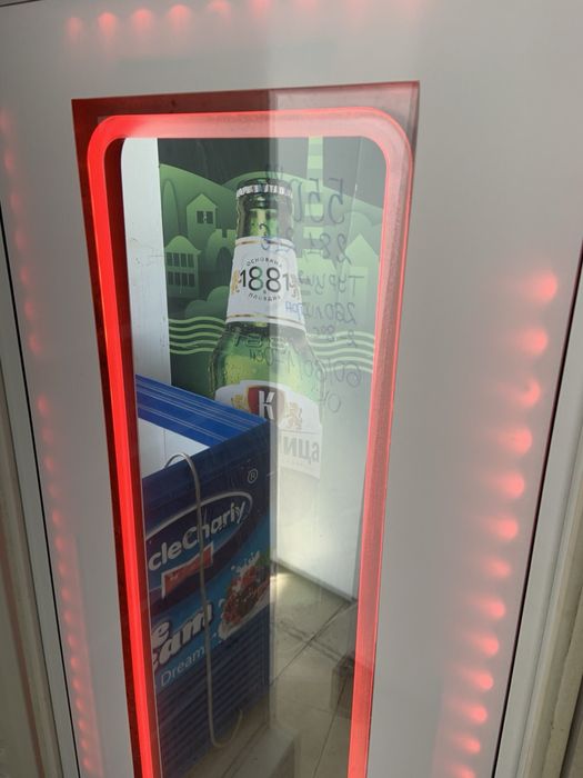 Хладилна витрина Ретро/Черен Мат/170см/Лед осветление