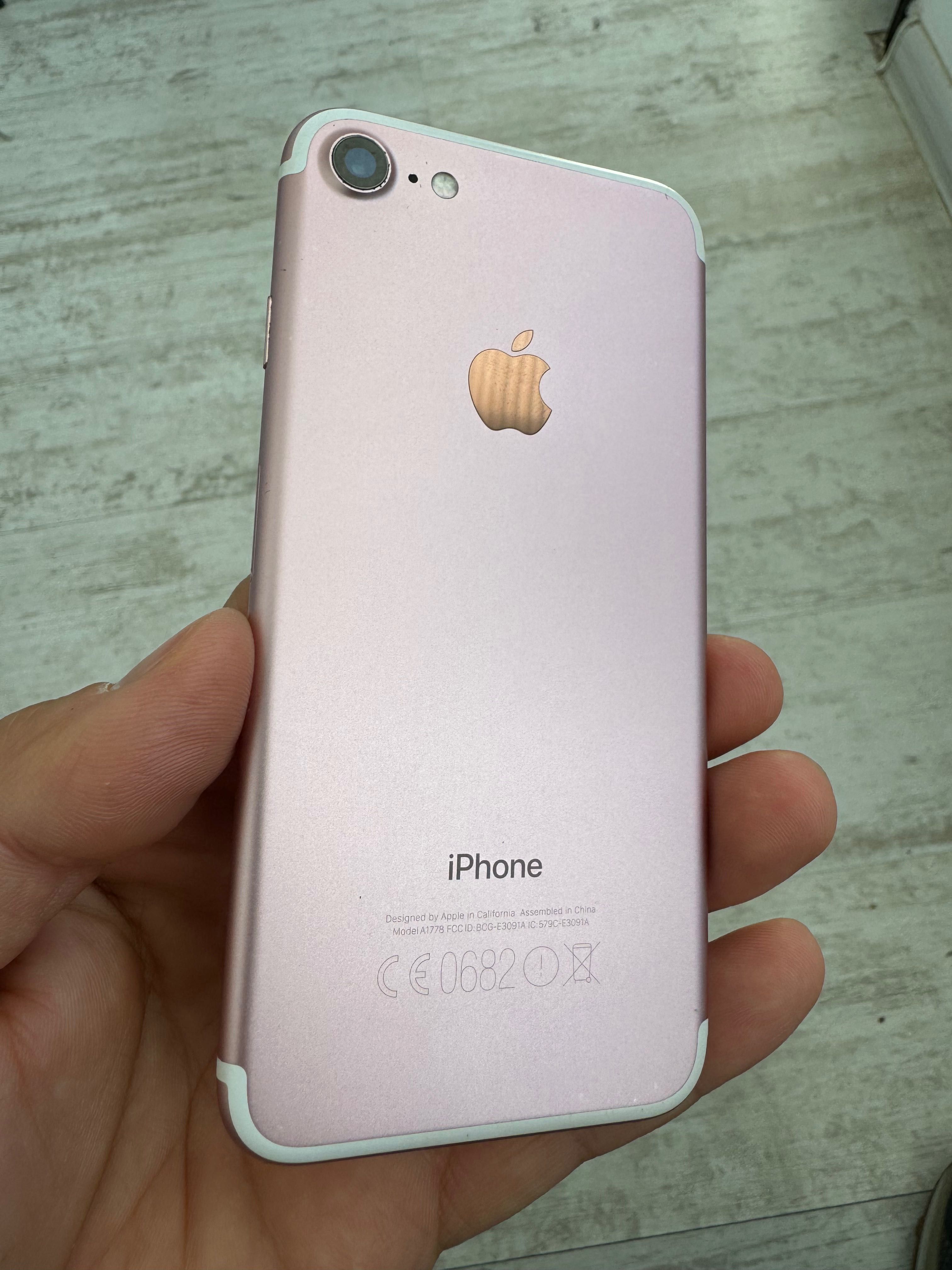 iPhone 7 32gb rose gold розов