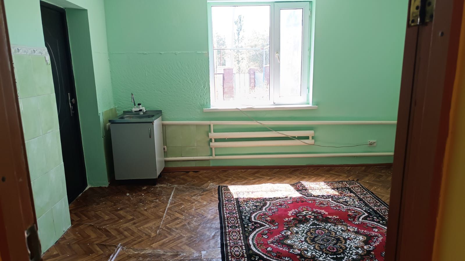Сдаётся дом + времянка. Сдаётся все вместе.