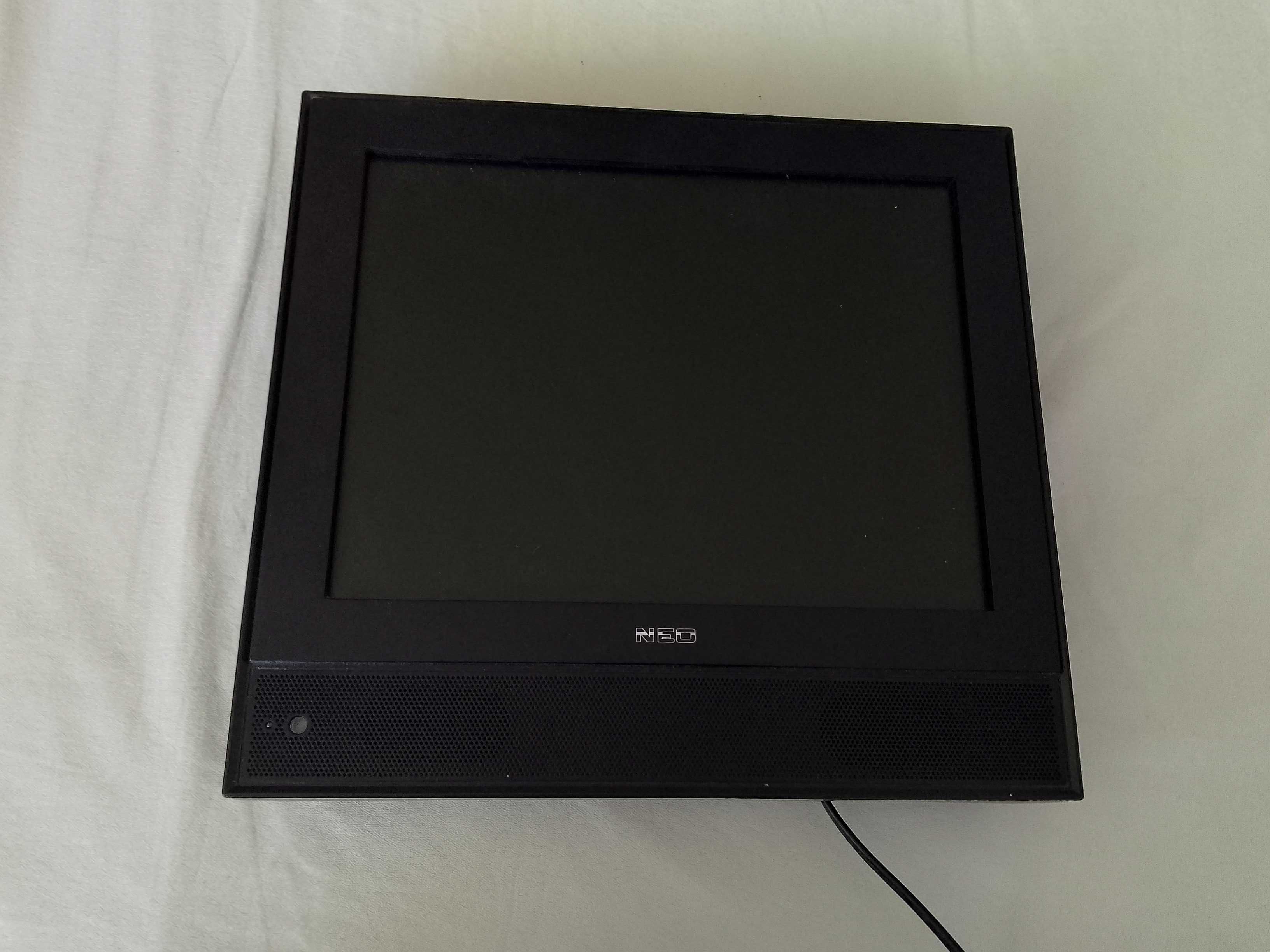 Телевизор Neo TF-1505 Дисплей: TFT LCD (15")