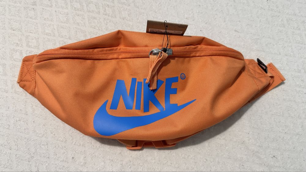 Nike borseta /waist bag / bum bag / crossbody bag 3 L