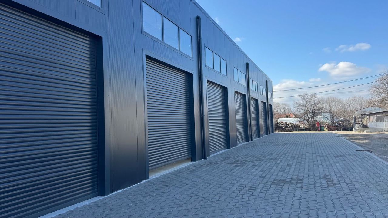 Дава се под наем Склад в София, Враждебна - 632 кв.м за 2800 € - Снимка #1