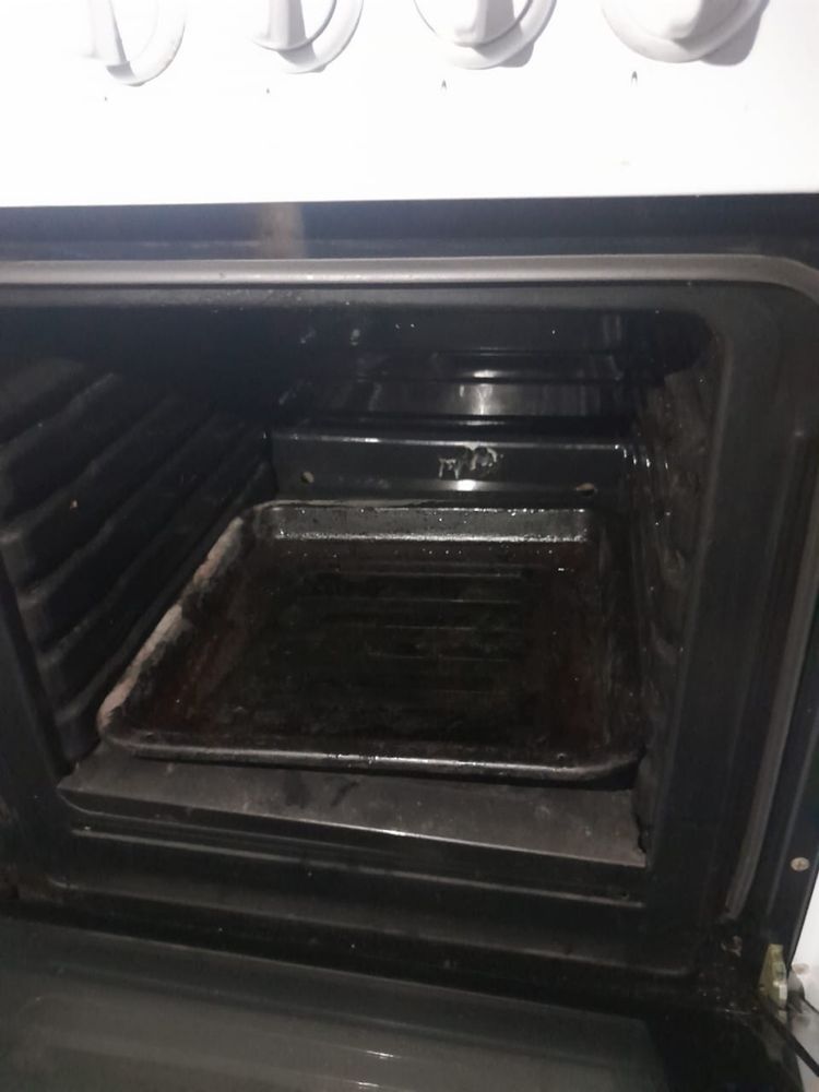 продаю газовую плиту