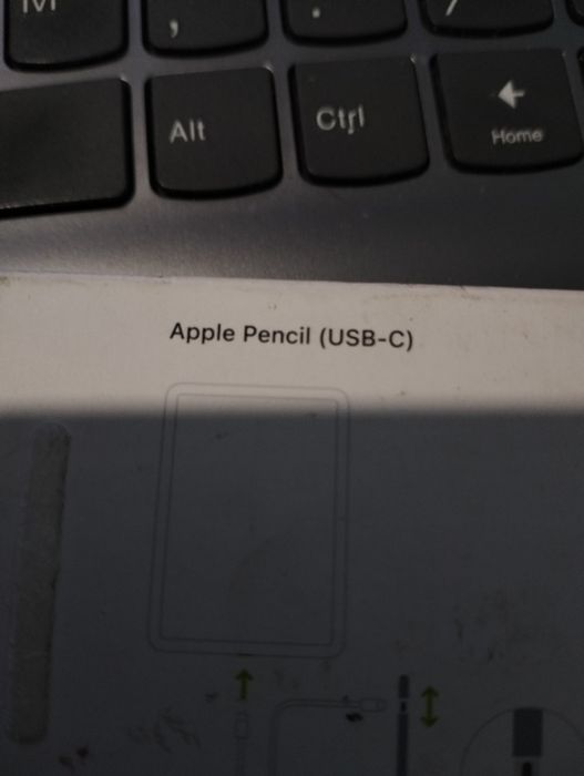 Apple Pencil USB-C citiți anunțul!