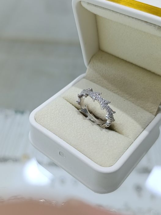 Серебряное кольцо.Серебро 925 проба.Заводское качество