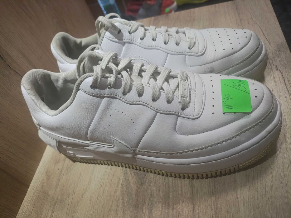 Маратонки от 10 до 35 лв