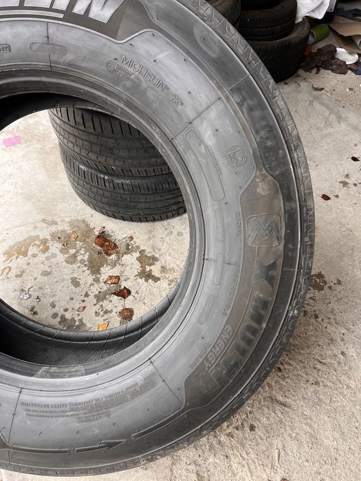 2 anvelope camion NOI 315/70/22.5 , Michelin , DOT 2022 !
