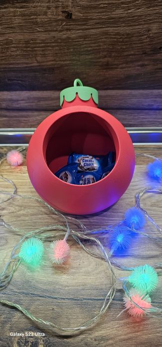 Коледна топка за бонбони