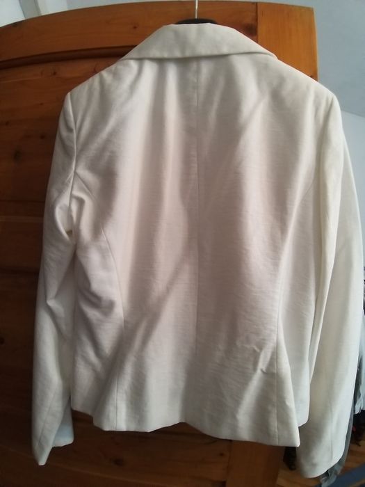 Vanzare sacouri zara si yokko