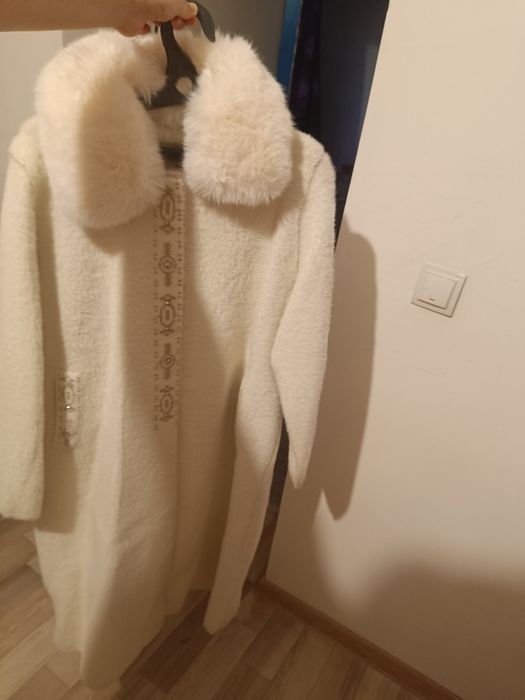 Продам НОВЫЙ кардиган в подарок шляпа