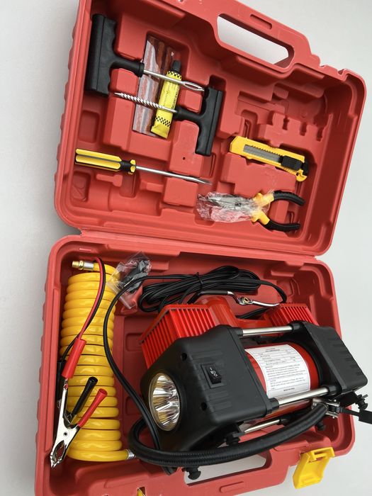 Компресор за гуми с комплект инстументи  12V - 4х4