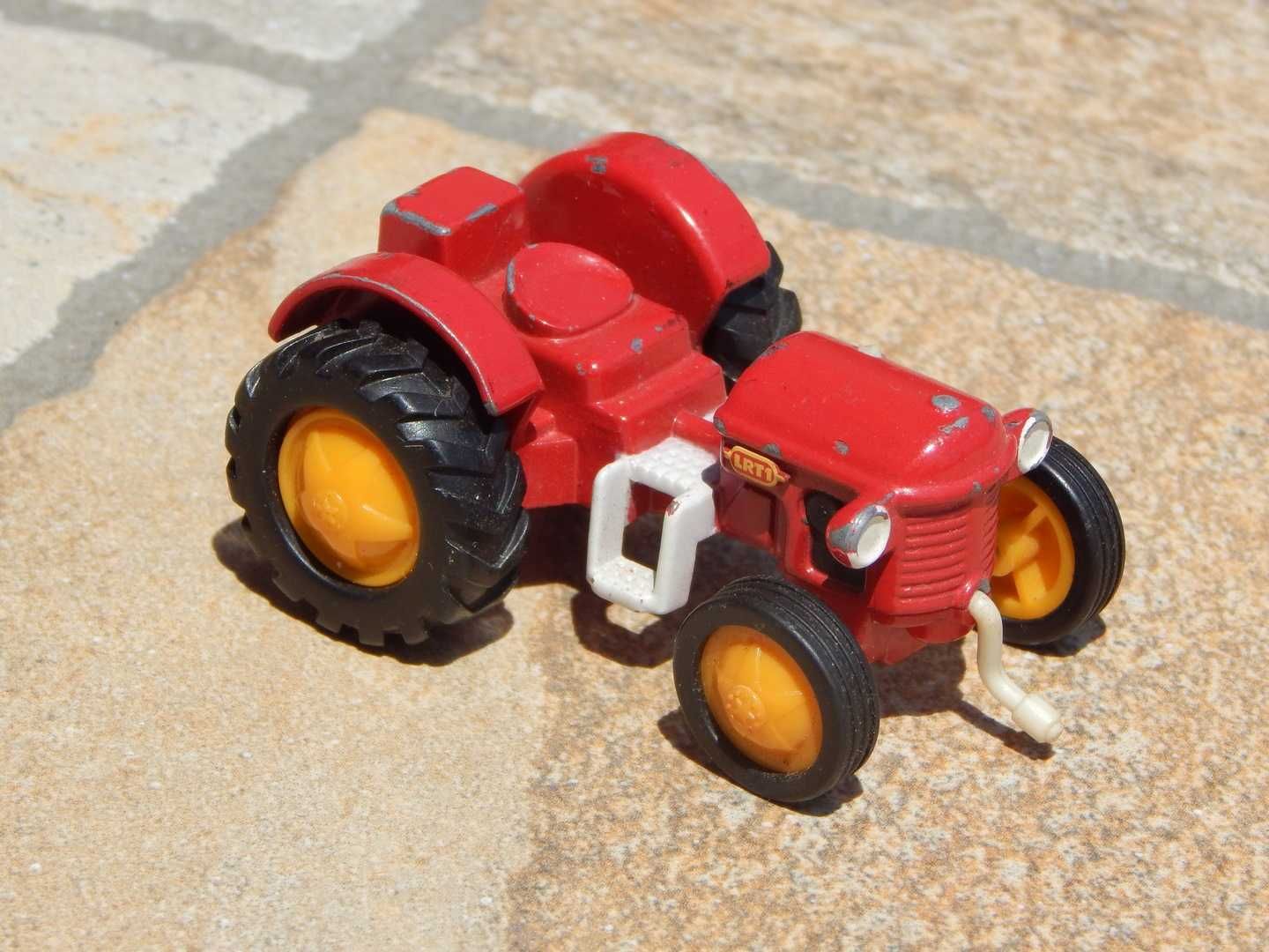 Macheta tractor agricol Little Red Tractor Corgi 2005 uzata