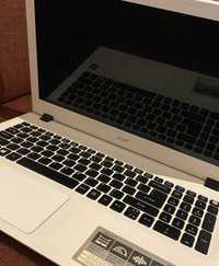 Vând Laptop Acer ASPIRE E 15 interior alb