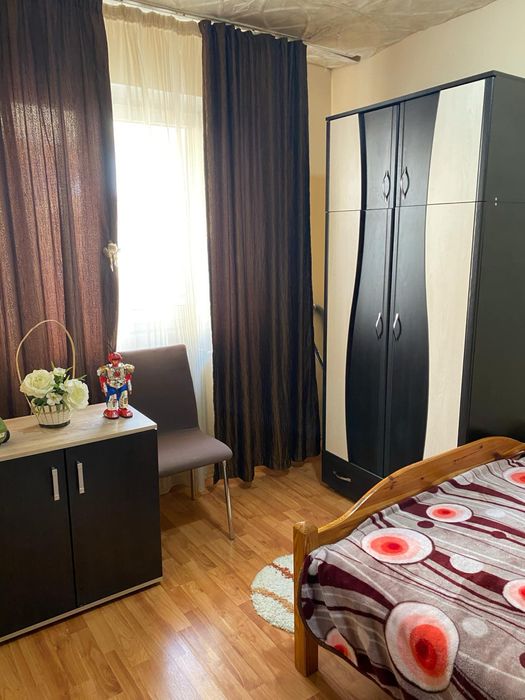 Apartament cu 2 camere in zona 9 mai