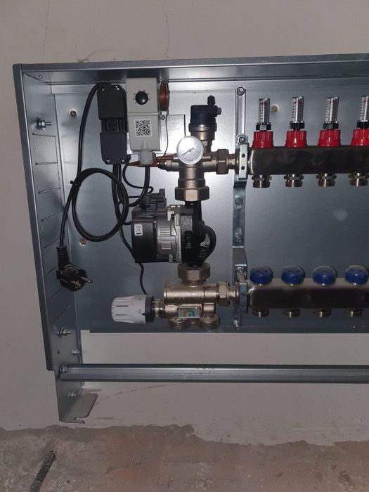 Instalatori/Executam instalati,sanitare,termice si electrice