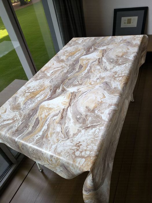 Качествени мушами за маса