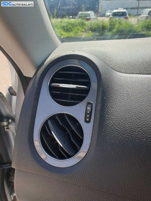 Gura Grila Aer Aerisire Ventilatie Bord Stanga Volkswagen Tiguan 2011 - 2015