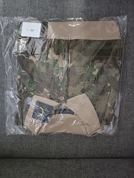 Tricou combat cu grade/fără; bocanci
