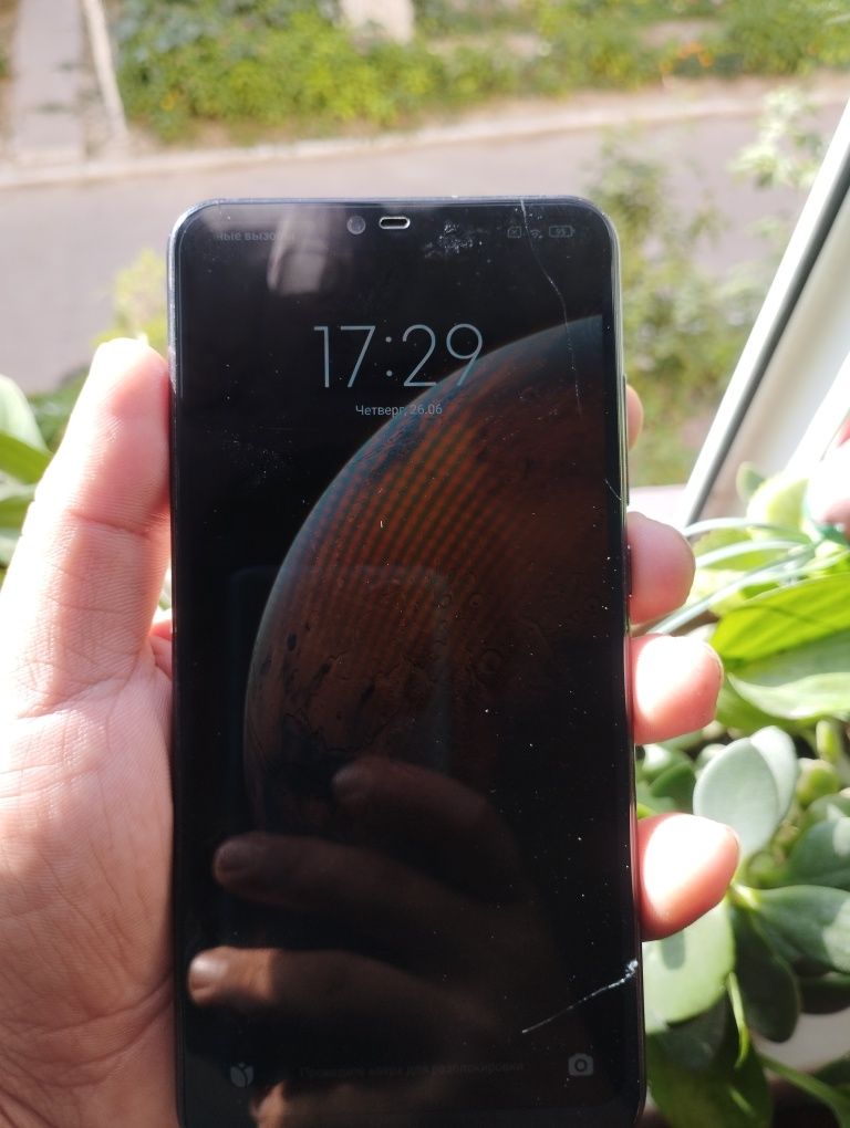 Mi 8 lite 4/64 Samsung j2 prime 8 gb