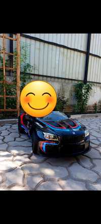 Детский электромобиль BMW