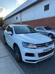 Pachet frontal bara capota aripi tragher faruri touareg 7p