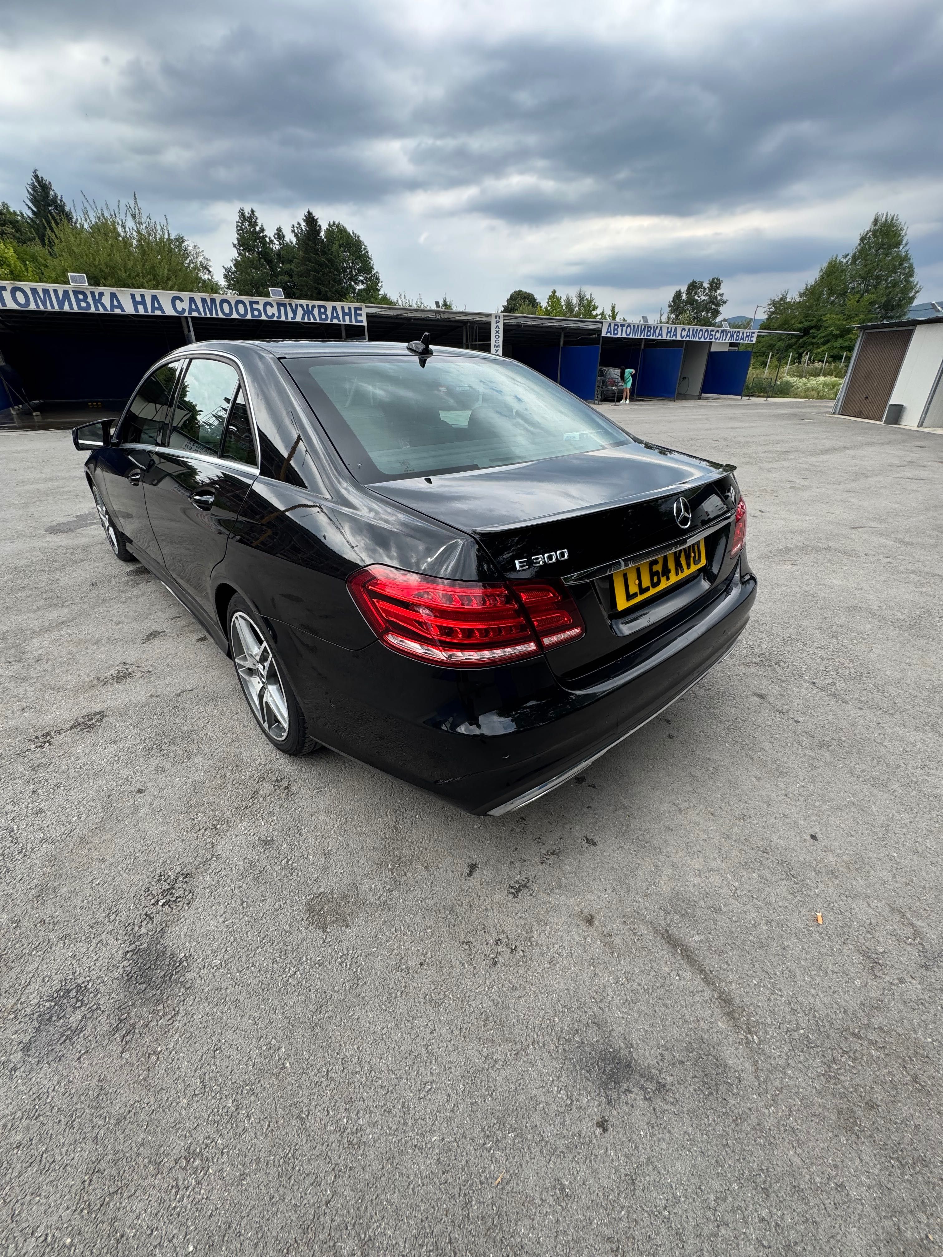 Mercedes Benz E300 (2014)