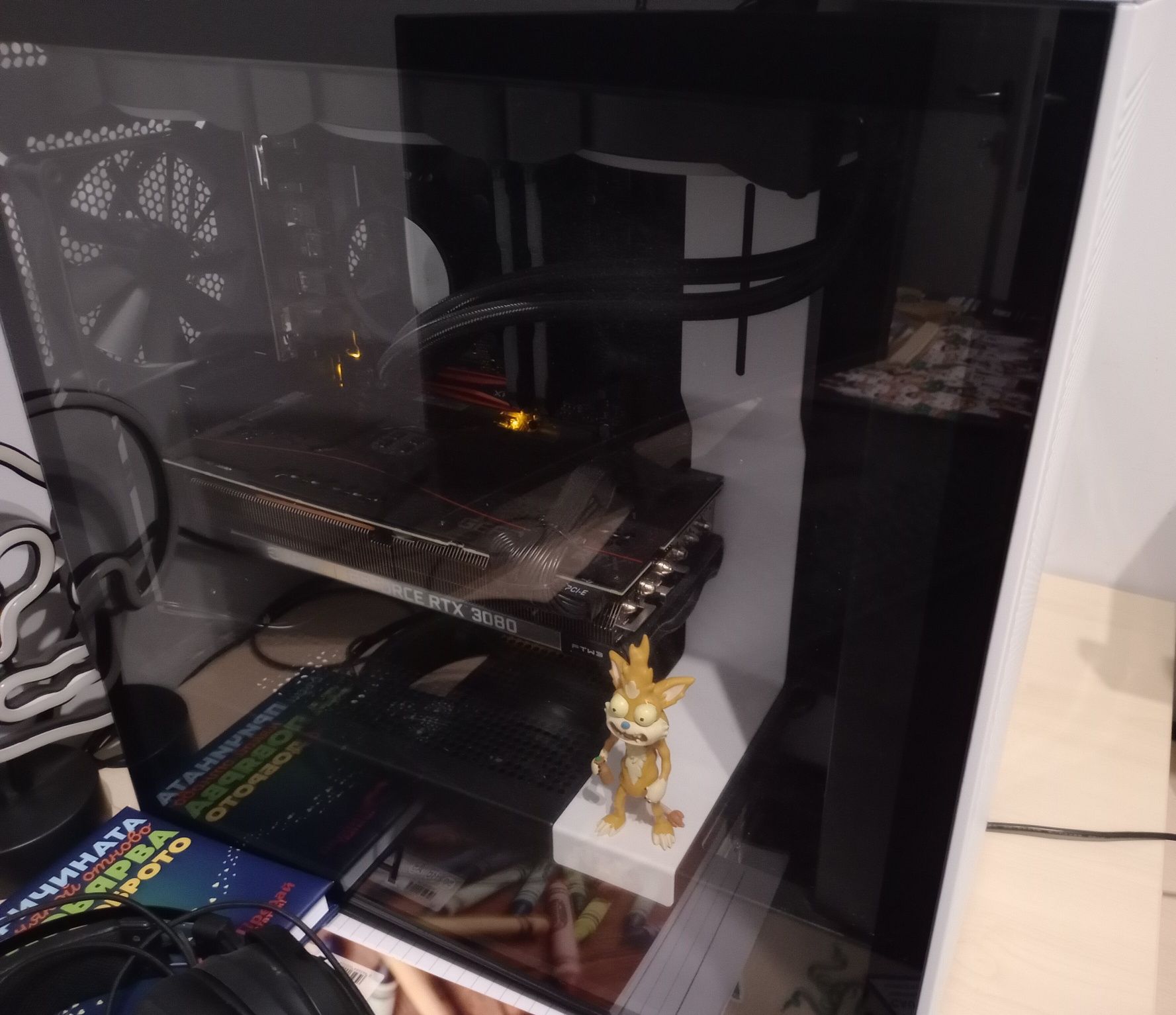 Геймърска PC конфигурация и монитор