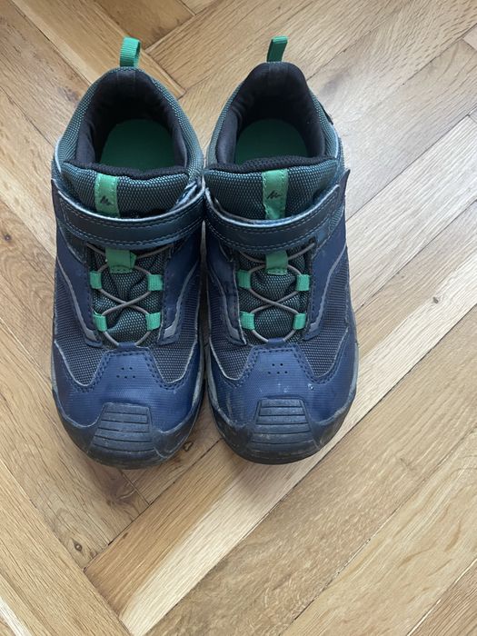 Маратонки” Quechua”