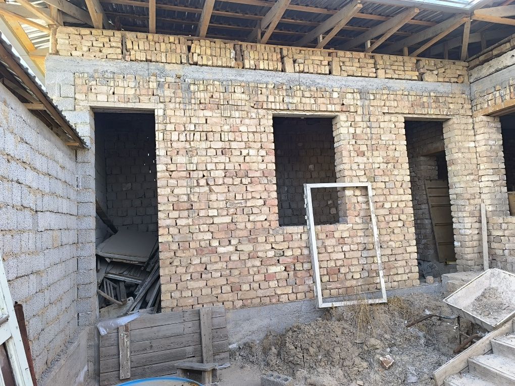 Срочно Продаётся дом коробка 2 сотих, 4 комнаты+ кухня+ подвал