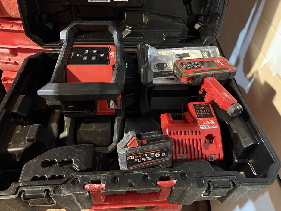 Laser milwauke m18 rlohvg300