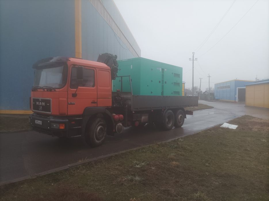 Манипулятор контейнер 20 кирпич кольцо плиты блоки газон