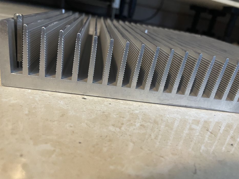 Radiator extrudat aluminiu
