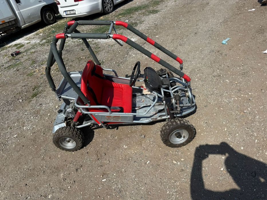 Vând buggy benzina