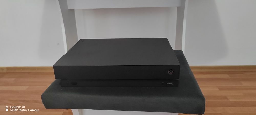 XBOX ONE X                 .