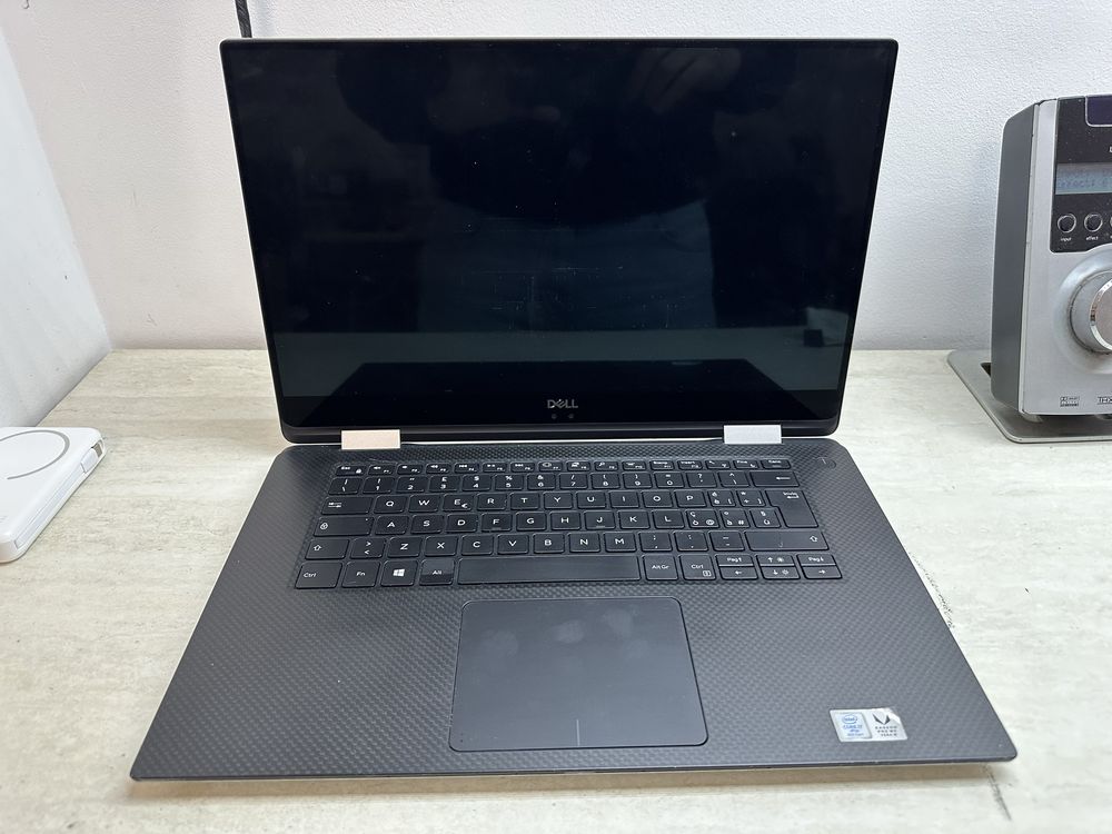 Dezmembrez Dell Precision 5530 2 in 1 (placa de baza defecta)