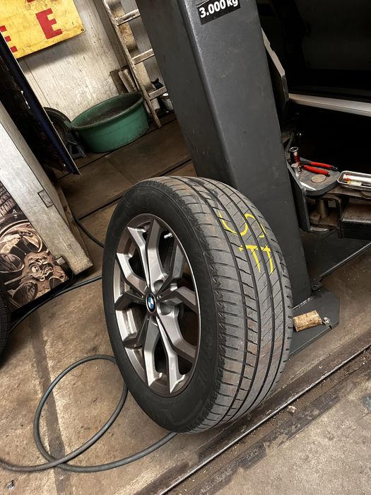 Vand set 4cauciucuri Bridgestone vara 245/50/19 xdrive BMW