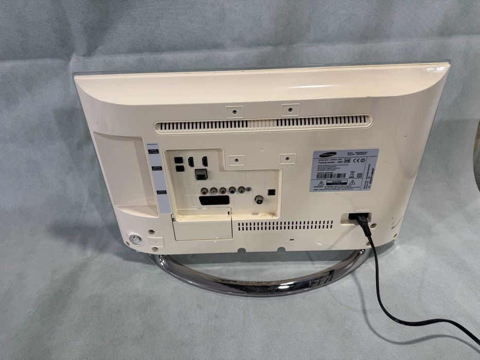 Телевизор - Samsung smart / 22 inch / А19