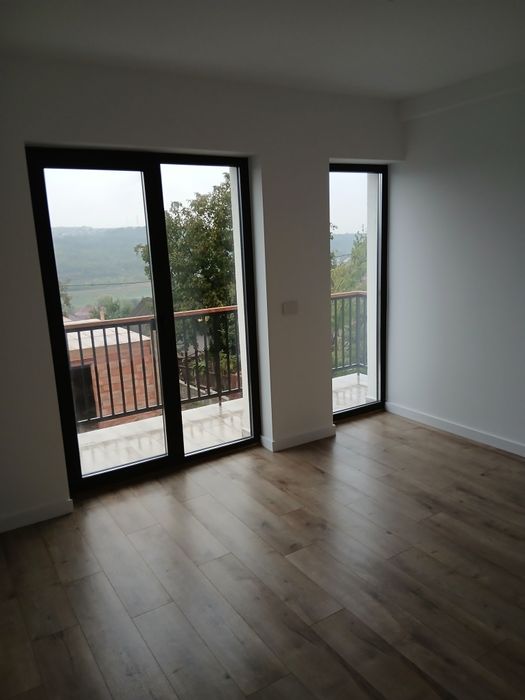 Vila de vanzare   in imobil tip duplex, Valea Adanca-Iasi