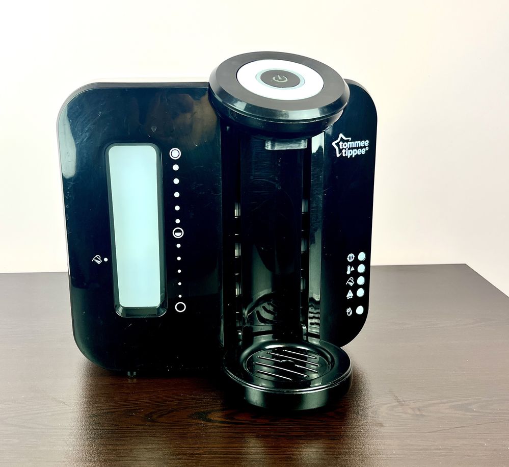 Tommee Tippee машина за приготвяне на бебешка мляко