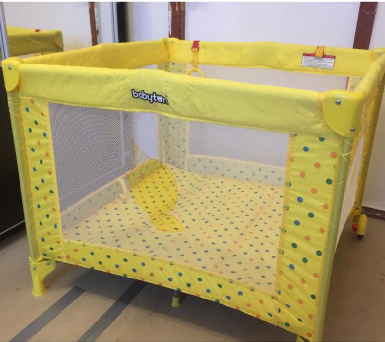 Манеж детский складной