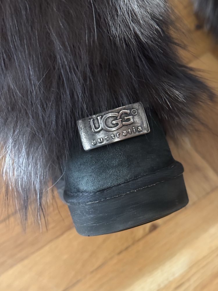 Ботуши на UGG сребърна лисица