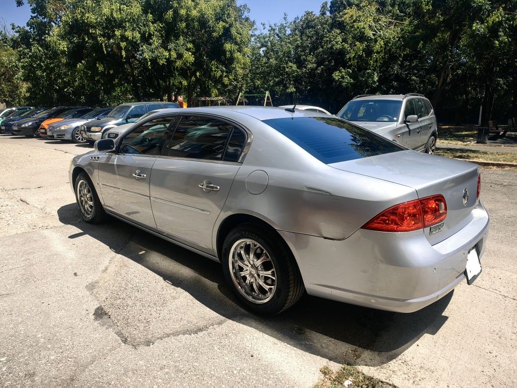 Buick Lucerne CXL V6 Series III