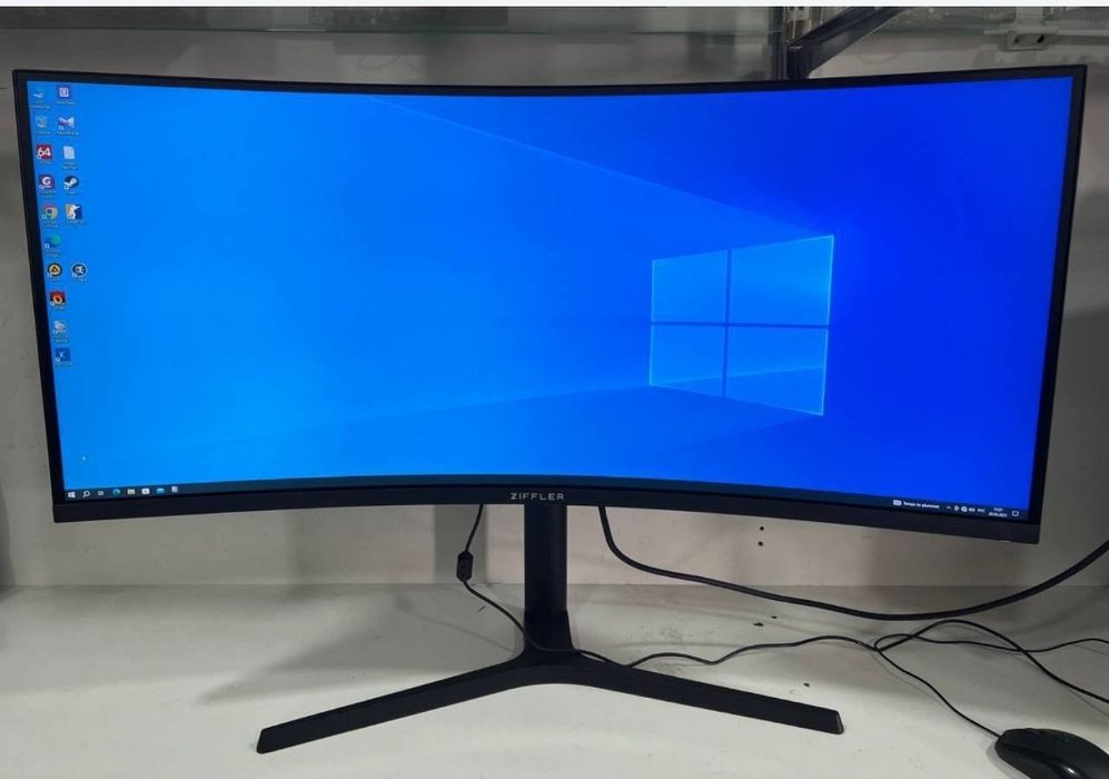 Манитор сотилади