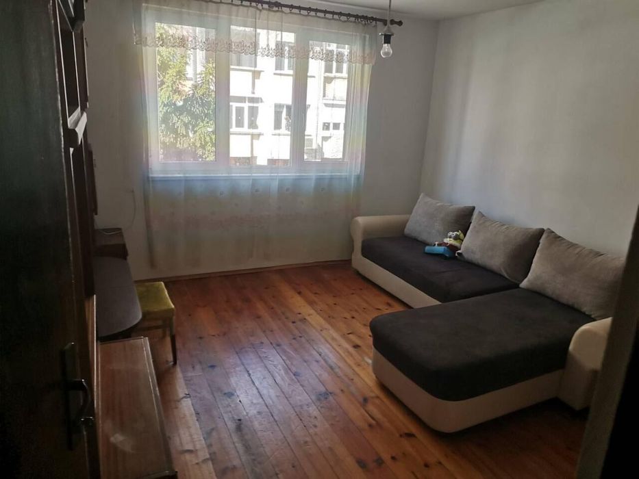 Дава се под наем Двустаен апартамент в Бургас, Лазур - 100 кв.м за 255 € - Снимка #2