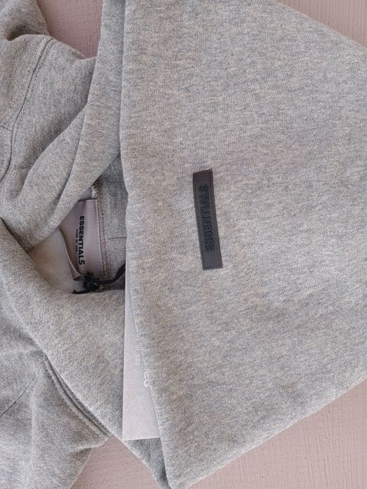 Essentials Fear of God  hoodie чисто ново!!