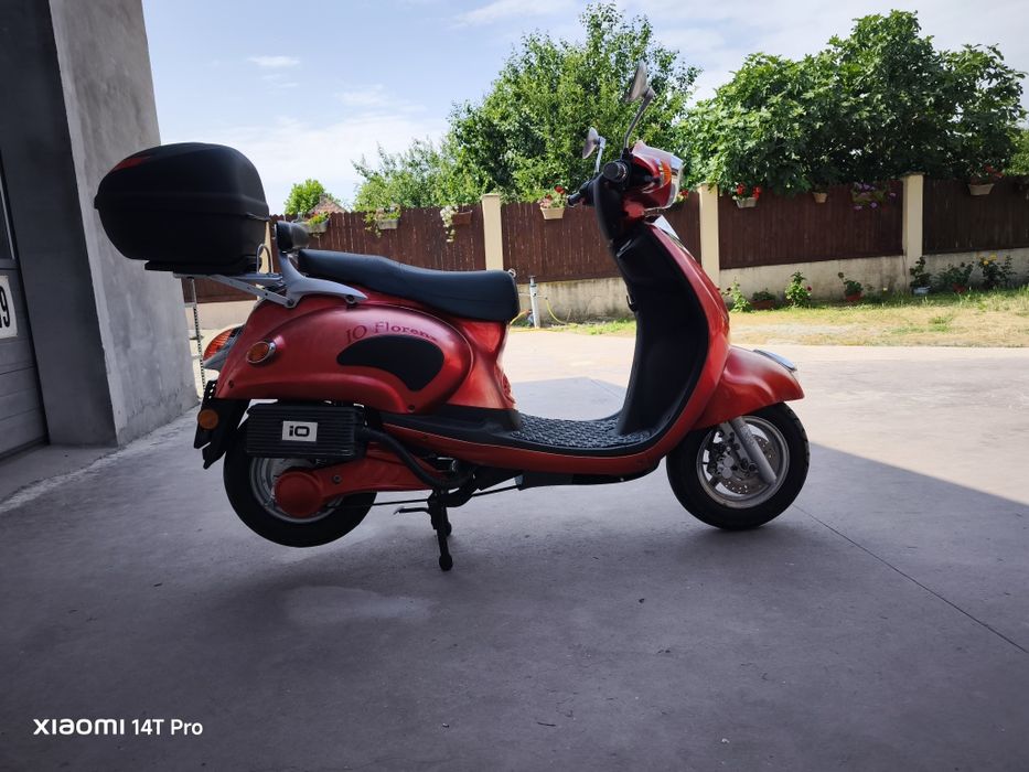 Moped/scuter electric**acumulatori NOI 2025* ANUNT VALABIL - 550 euro