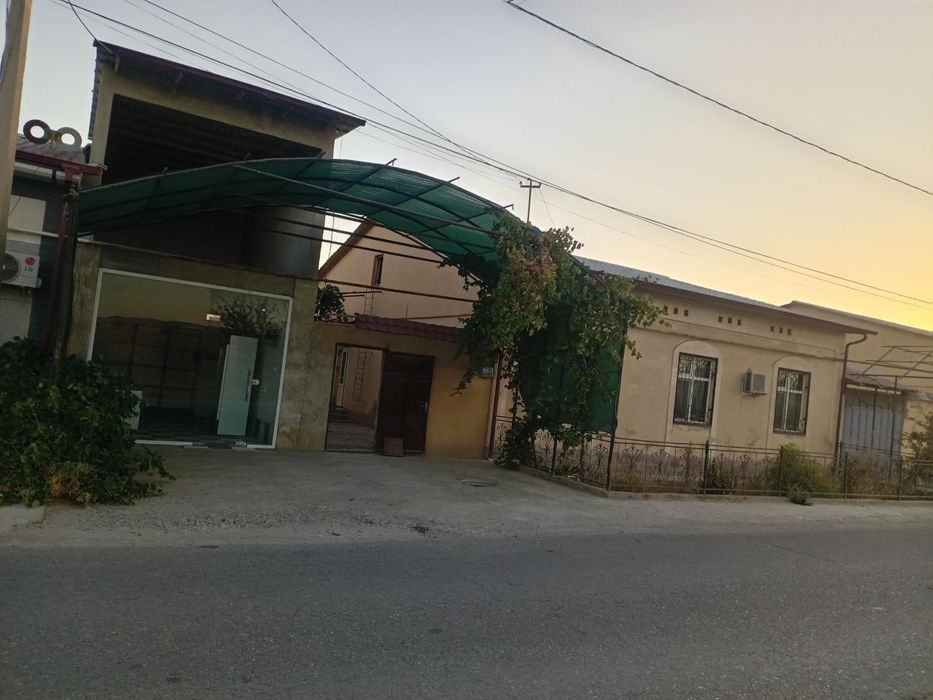 Ховли уй .котеж . Навоий в.